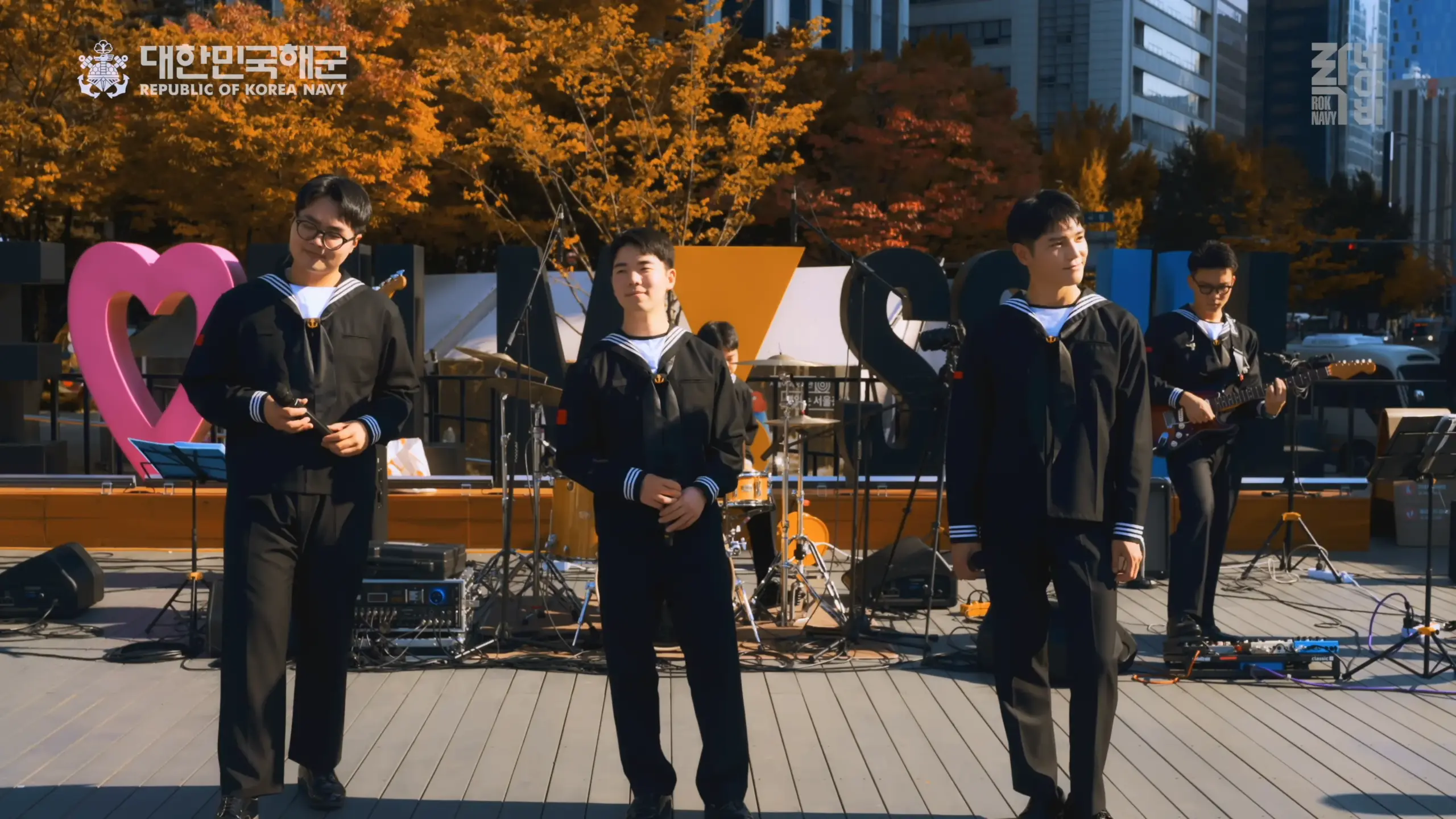 [락 네이비] 너의 이름을 세상이 부를 때 0-2 screenshot